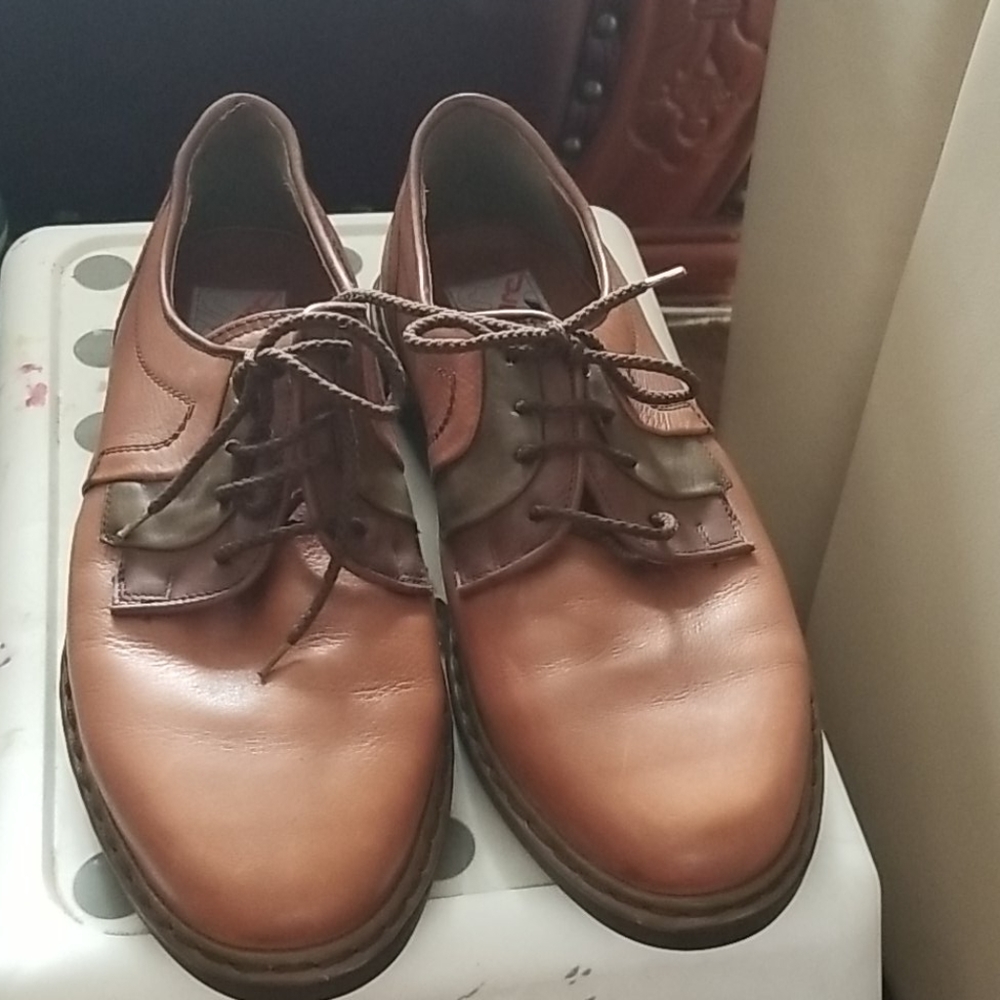 Brown leather shoes